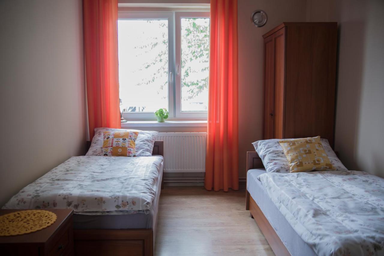 Aparthotel Pod Kogucikiem à Krzyzanowice Extérieur photo