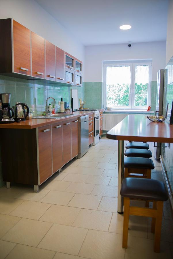 Aparthotel Pod Kogucikiem à Krzyzanowice Extérieur photo