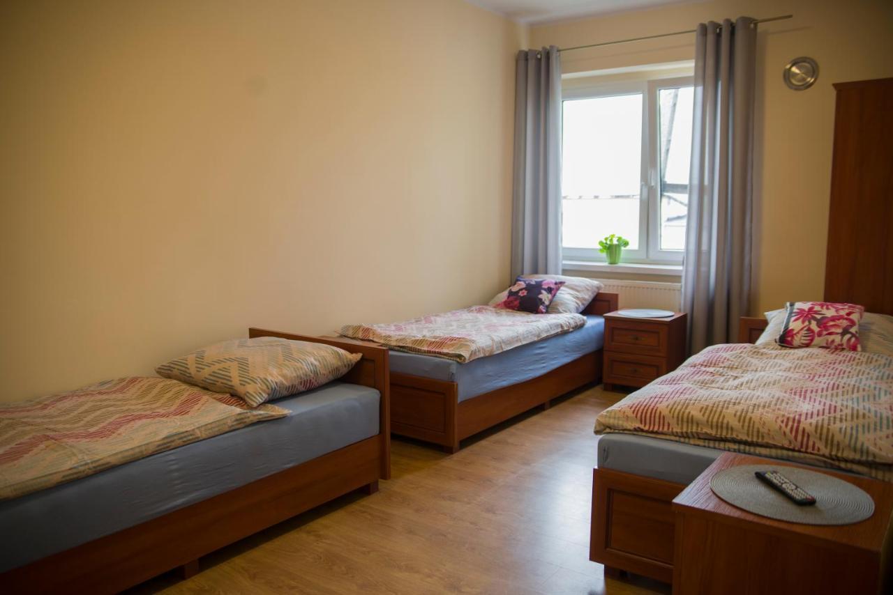 Aparthotel Pod Kogucikiem à Krzyzanowice Extérieur photo