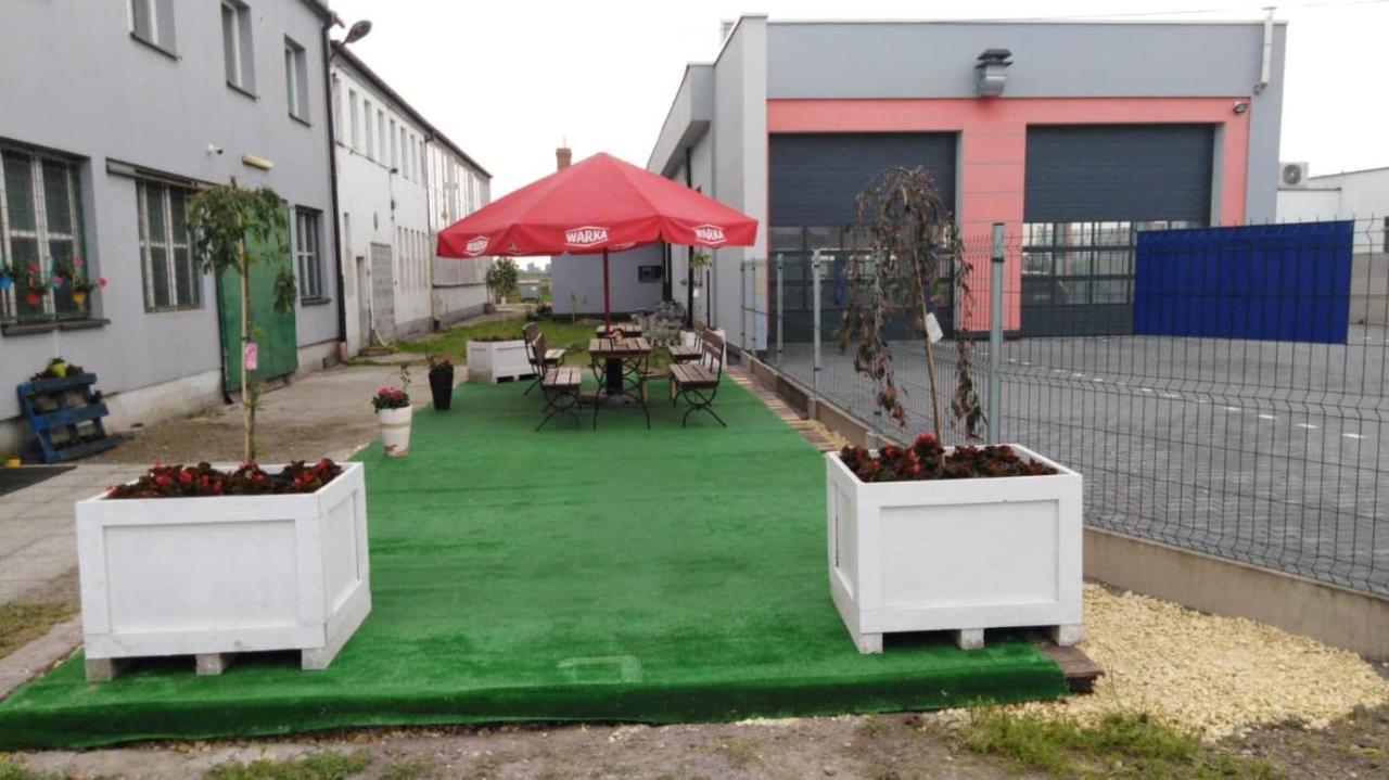 Aparthotel Pod Kogucikiem à Krzyzanowice Extérieur photo